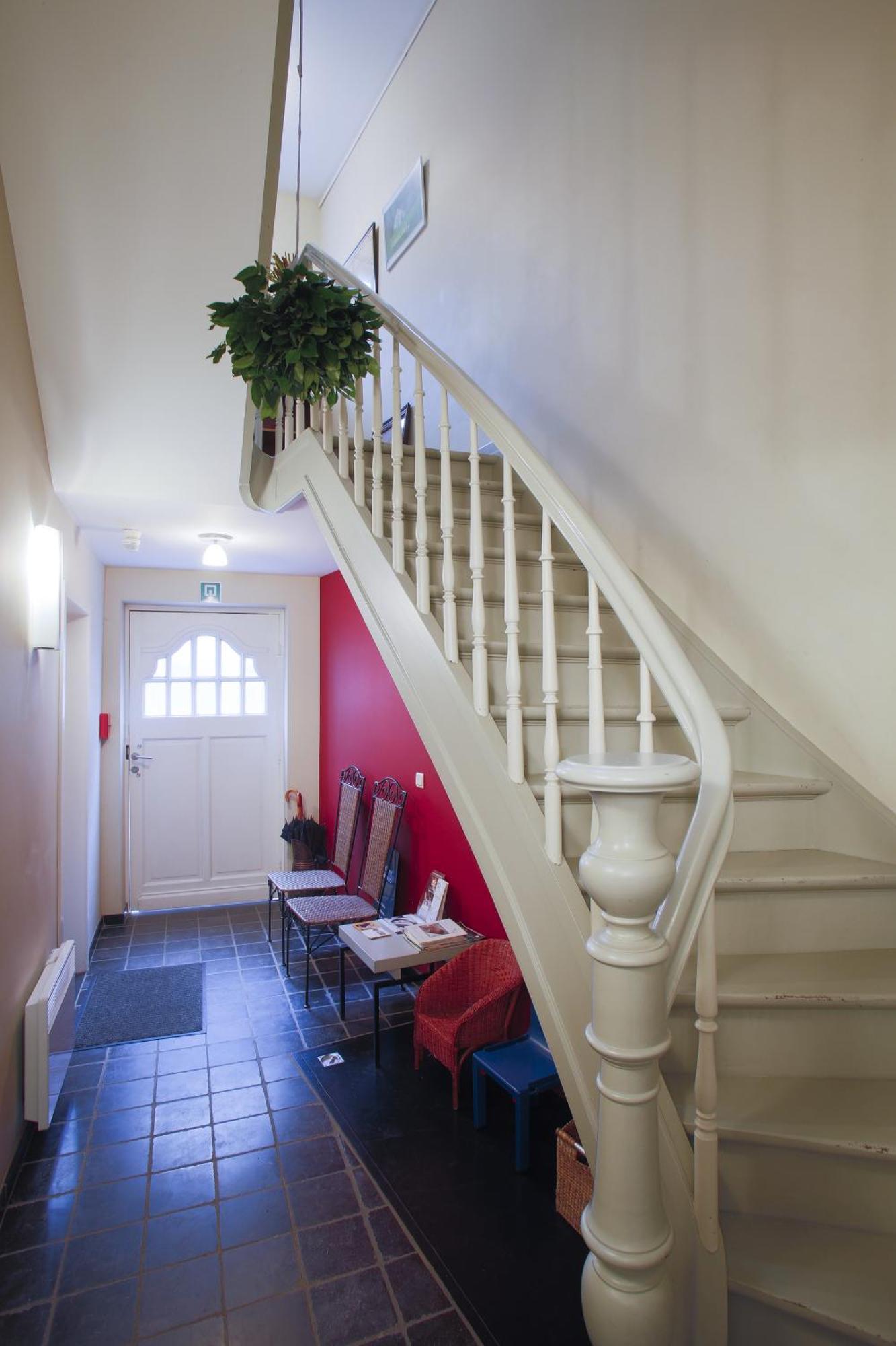 Apartments Ипер Екстериор снимка
